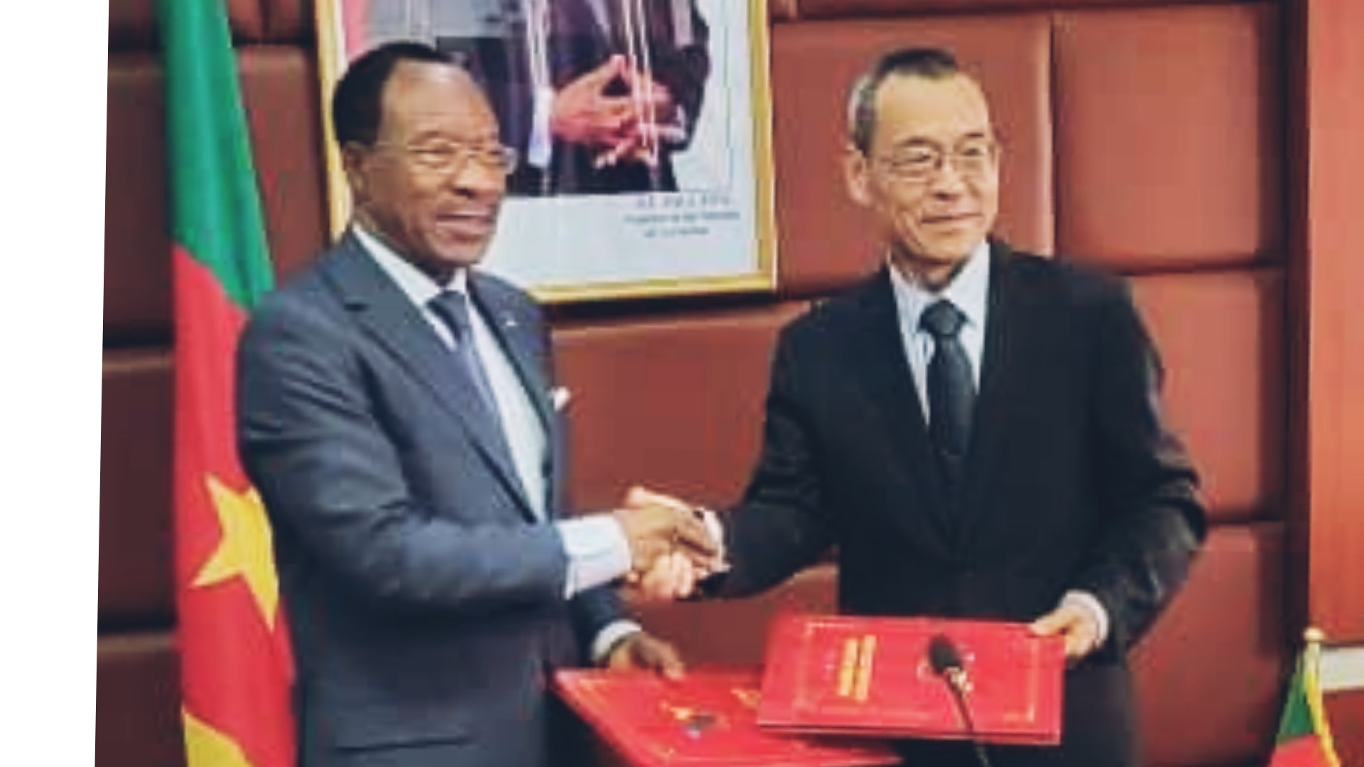 Phase 2 de l’autoroute Yaoundé-Douala: l’accord-cadre signé entre le MINTP et CFHEC