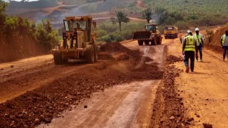 Entretien et maintenance de la route en terre Yokadouma-Mboy : une convention permet l'exécution des travaux