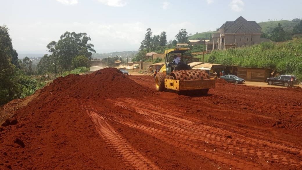Section Welcome to Bamenda-Ecole des Champions : l’entreprise Bun’s poursuit les travaux de terrassement